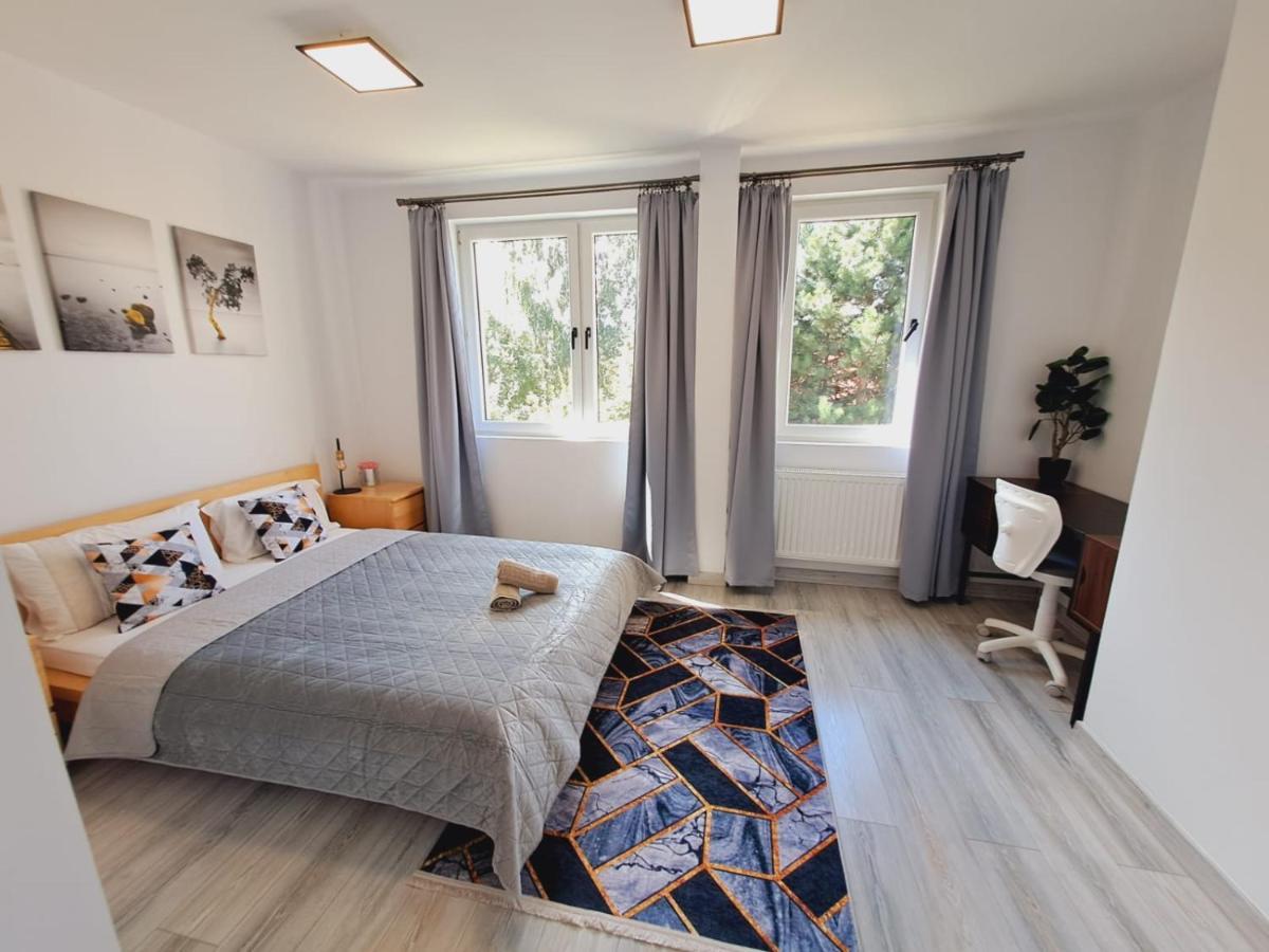 Limanowa Sunriser Apartment Bagian luar foto